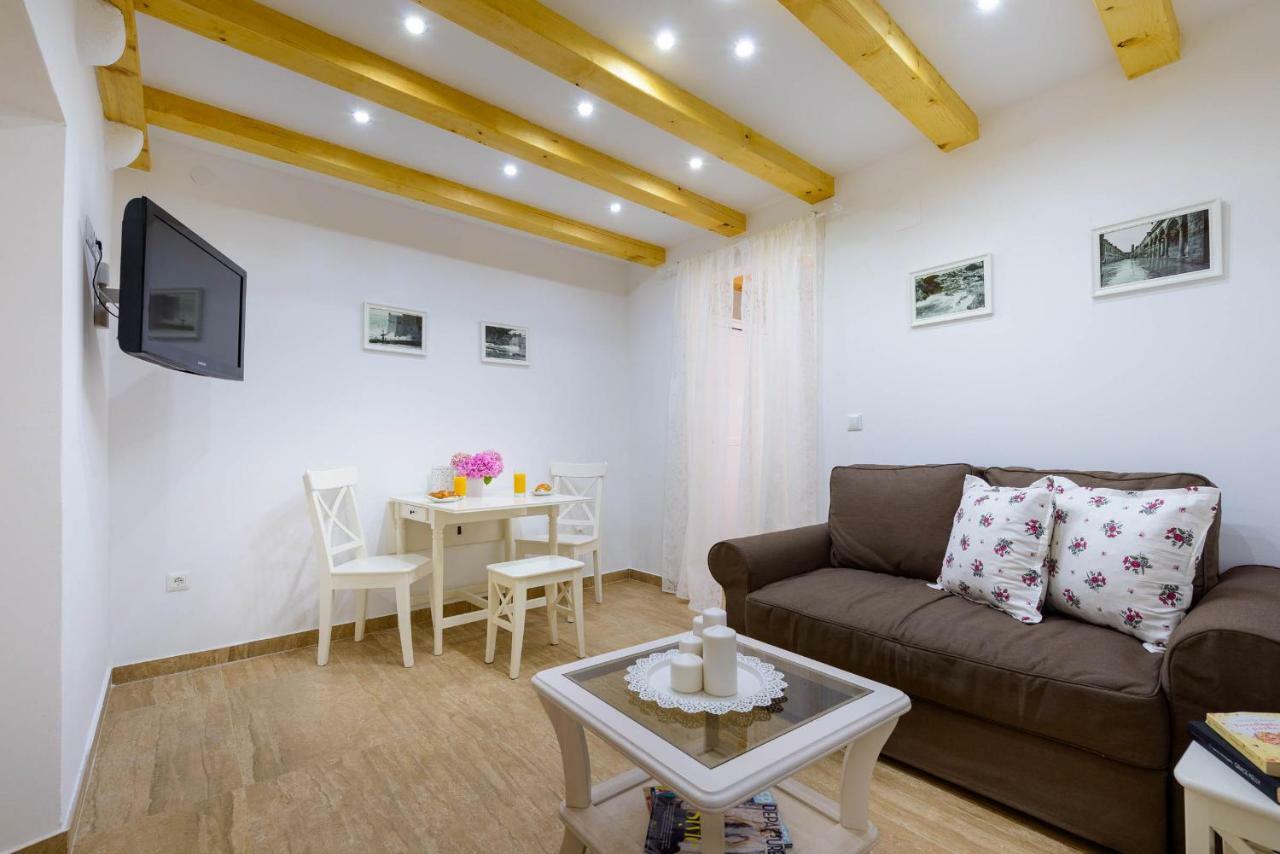 Leona Apartments Дубровник Екстериор снимка