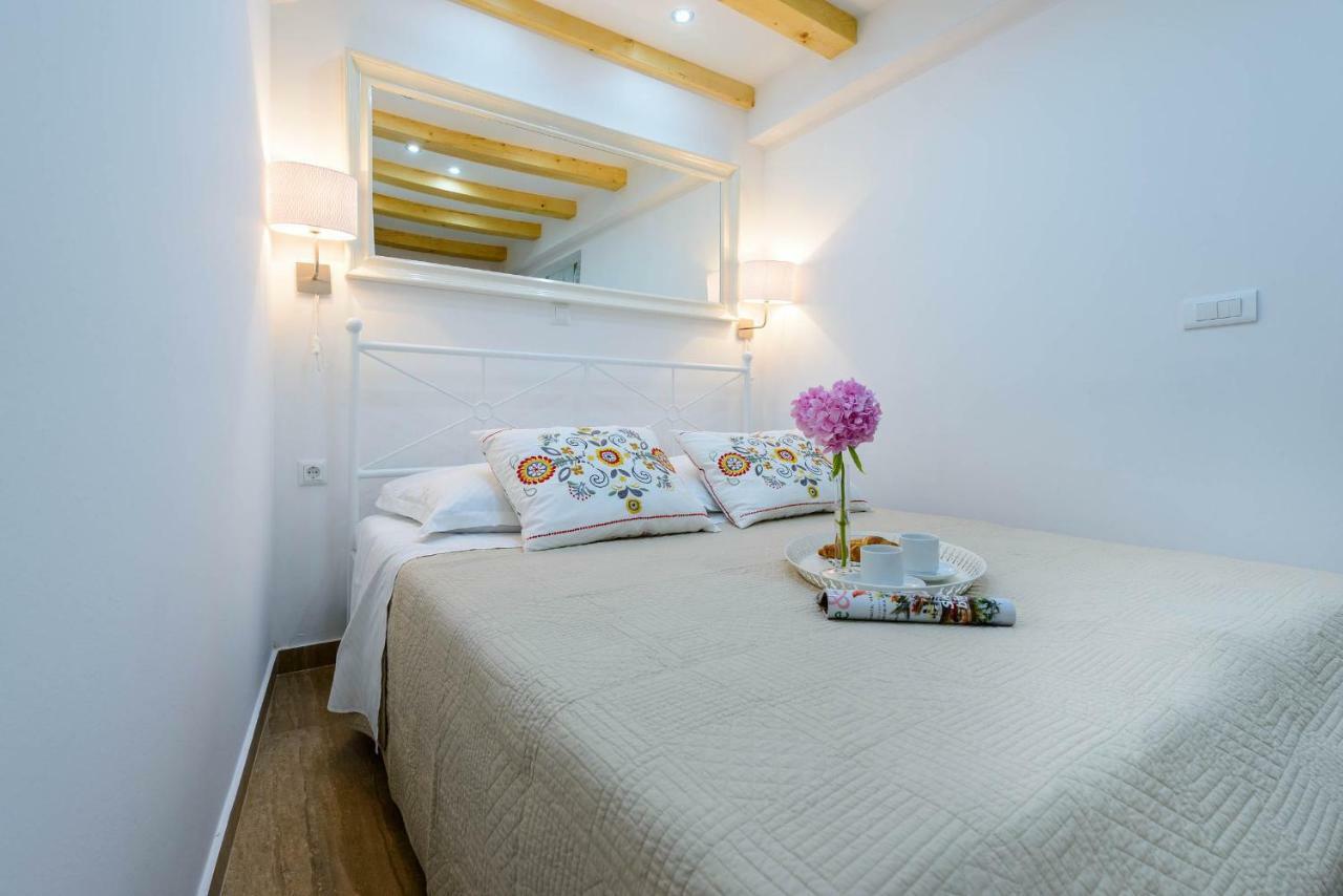 Leona Apartments Дубровник Екстериор снимка